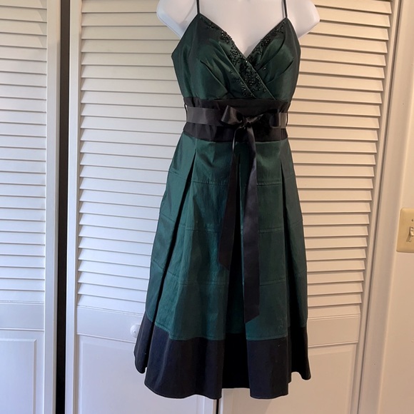 Gorgeous Green Evening Dress - Picture 2 of 15